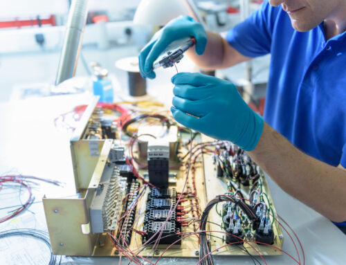L’Importanza della Manutenzione delle Apparecchiature Estetiche: Garanzia di Sicurezza ed Efficacia